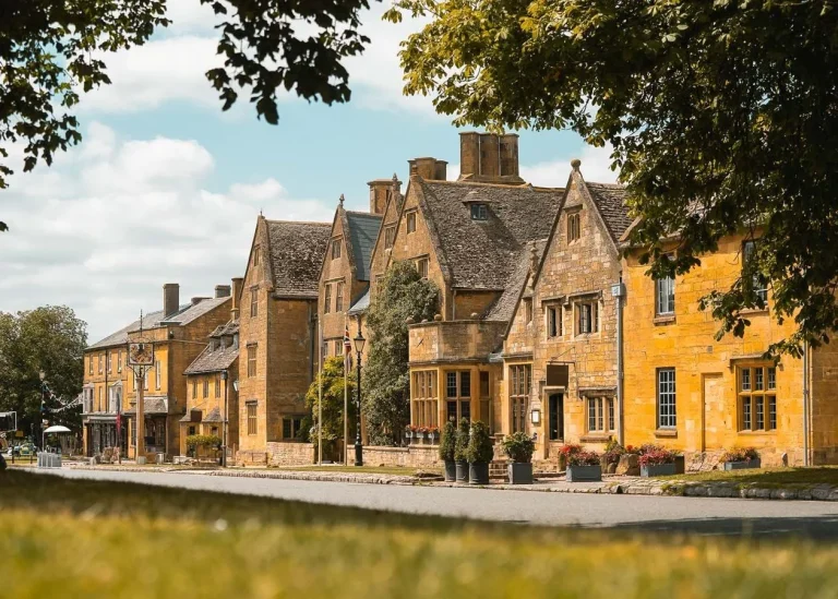 24 Hours at The Lygon Arms